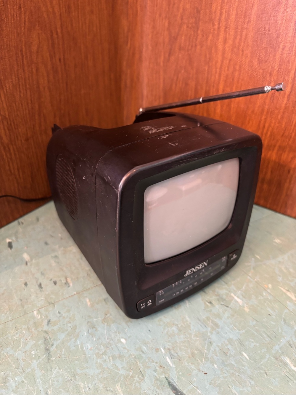 Jensen mini tv television Y2K WORKING circa 2000 portable video